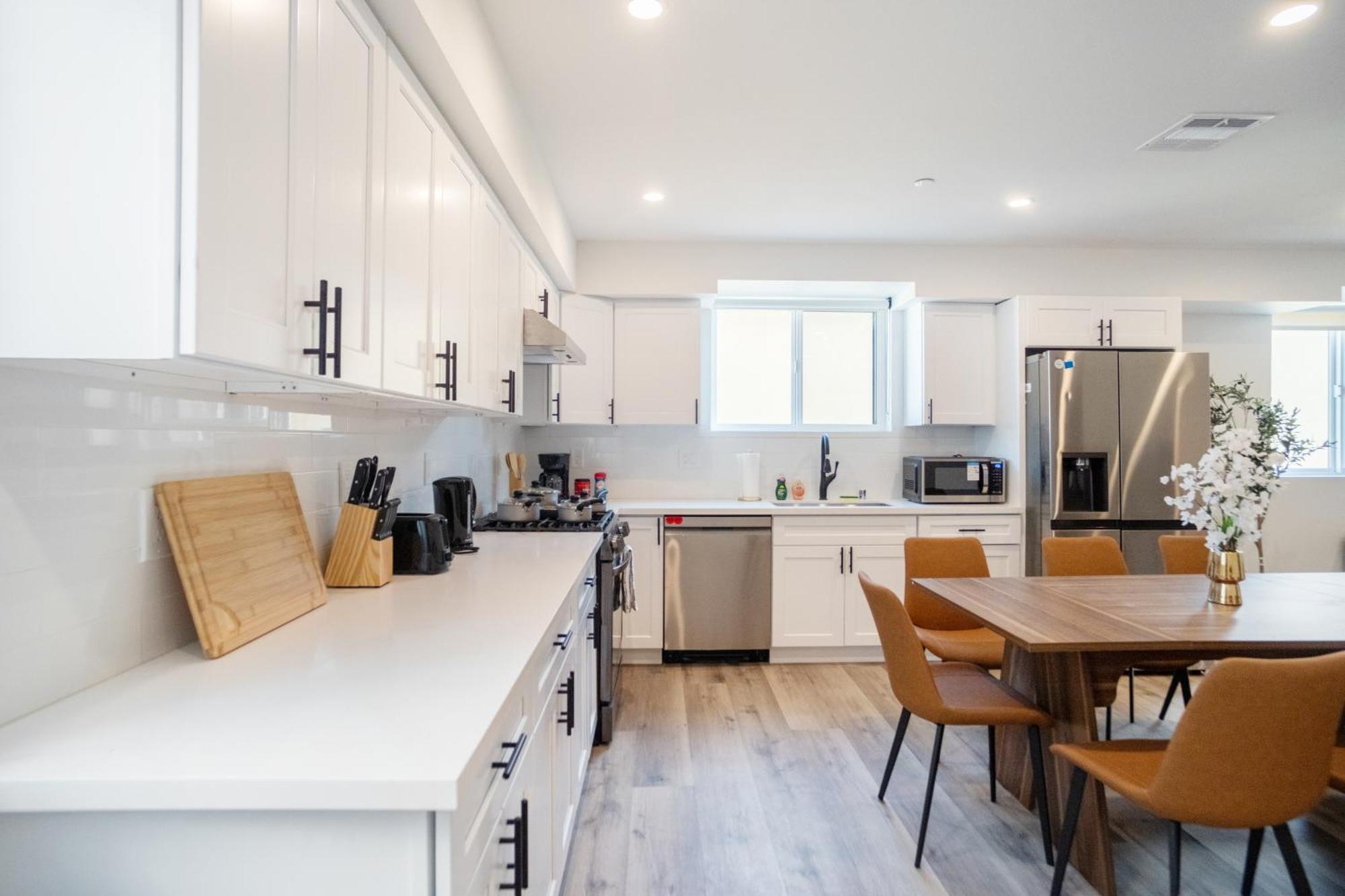 Stylish & Cozy Retreat Near Usc & Downtown La Pensión Los Ángeles